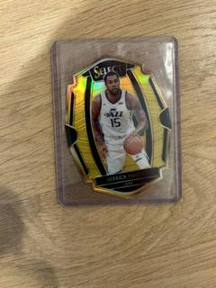 Derrick Favors