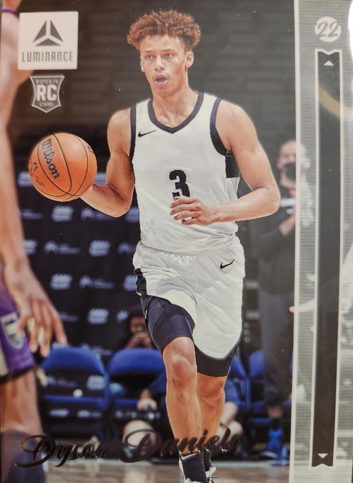 Dyson Daniels #32 Basketball Cards 2022 Panini Chronicles Draft Picks Luminance