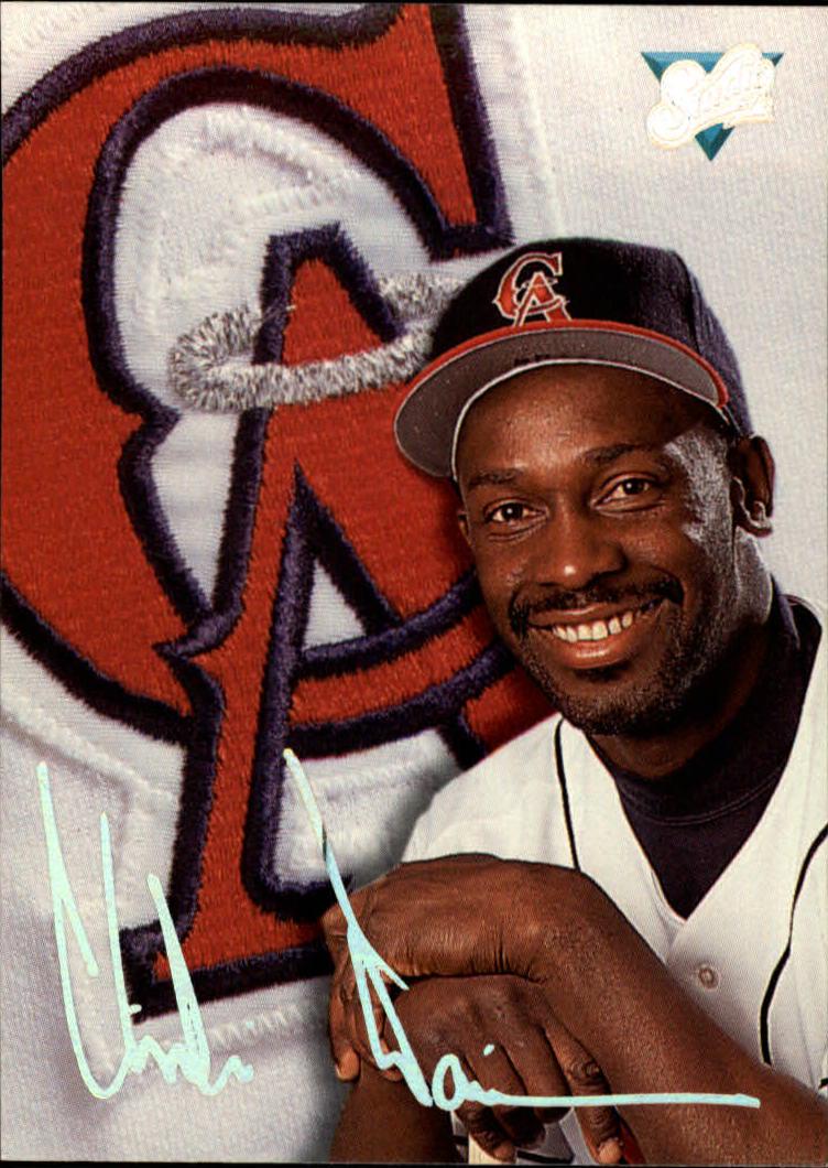 chili davis #32 Baseball Cards 1993 Studio