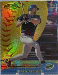 Ryan Klesko [Gold Refractor] #153 Baseball Cards 2000 Finest Prices