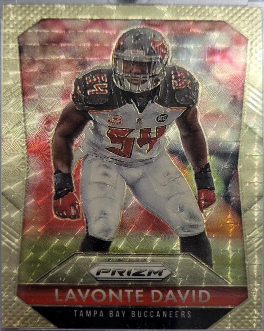 Lavonte David [Gold Vinyl Prizm] #149