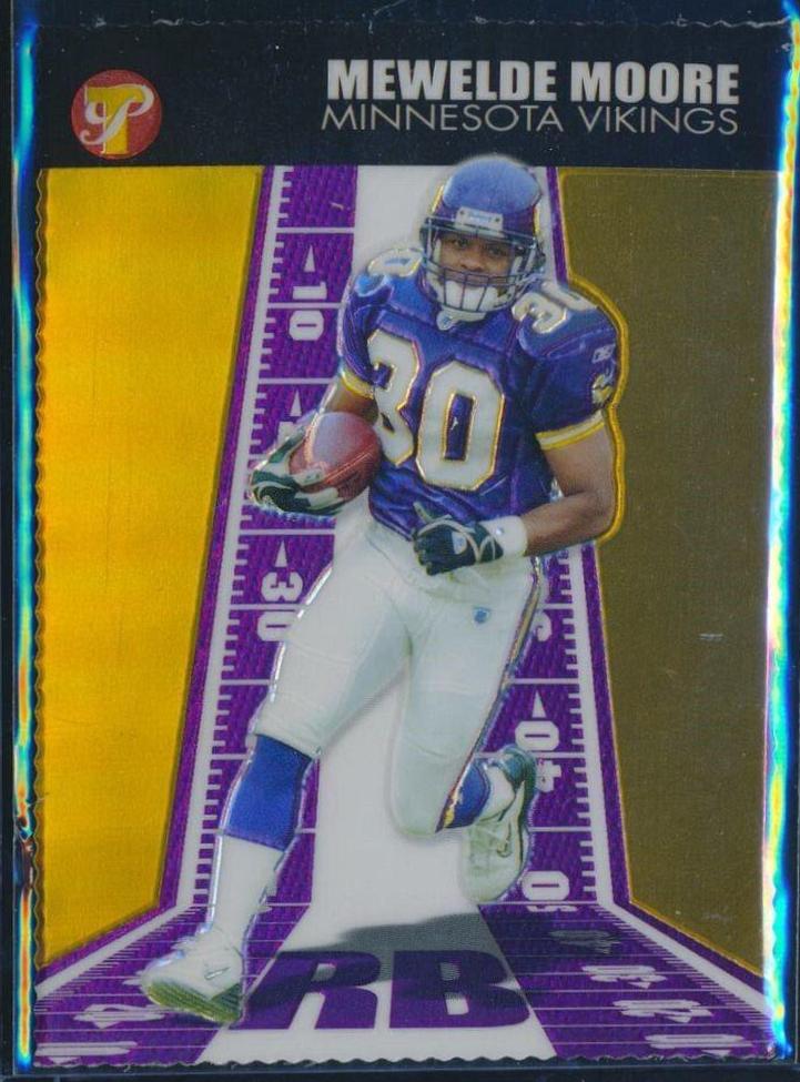 Mewelde Moore [Gold Refractor] #120