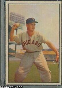 Nelson Fox #18 Baseball Cards 1953 Bowman Color