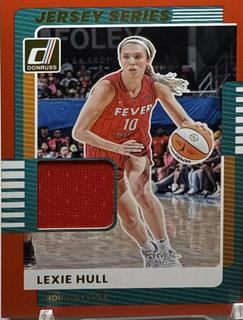 Lexie Hull