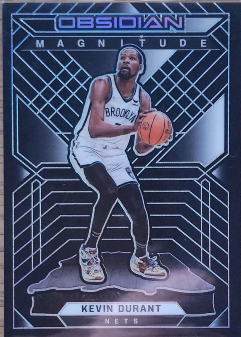 Kevin Durant #8 Basketball Cards 2021 Panini Obsidian Magnitude