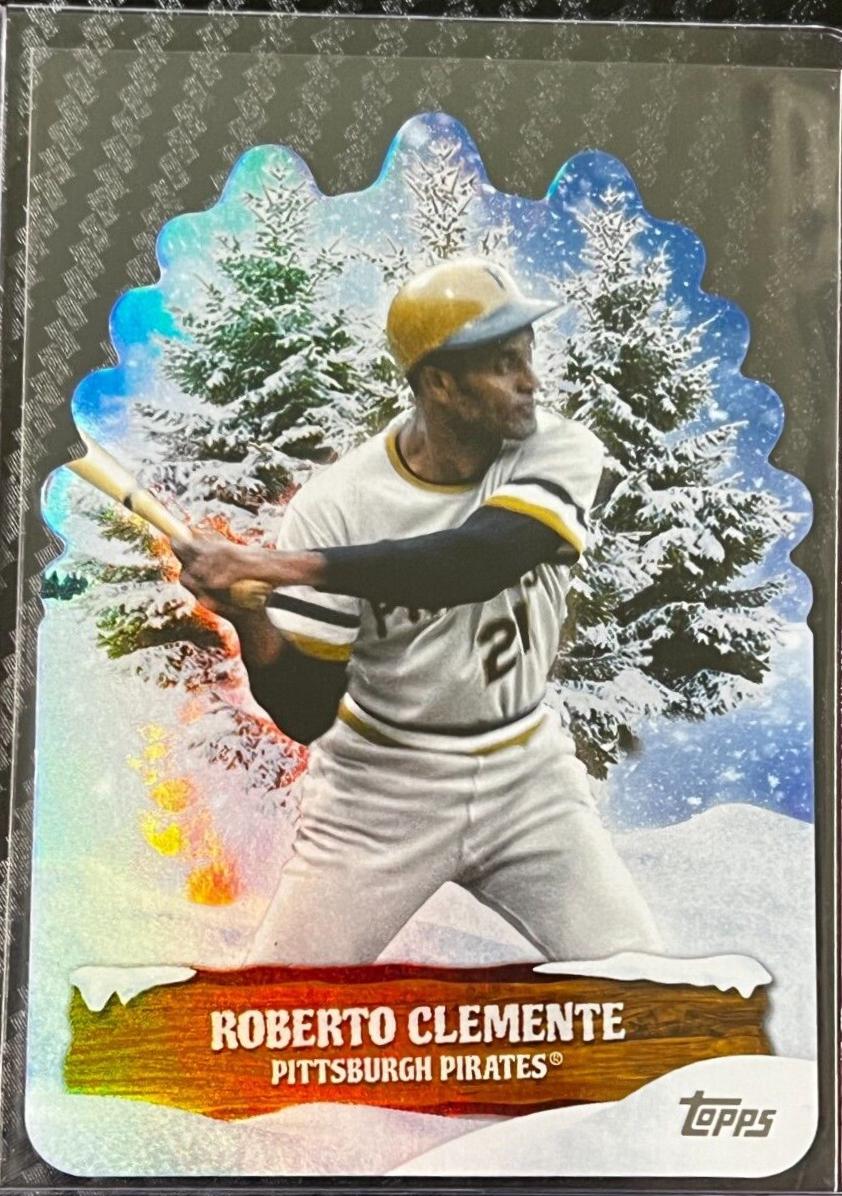 Roberto Clemente #EG-15 Baseball Cards 2024 Topps Holiday Evergreen