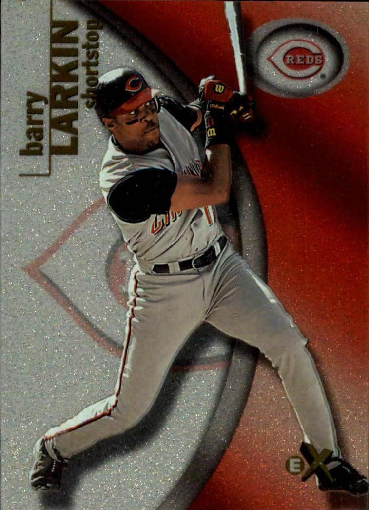 Barry Larkin #7 Baseball Cards 2001 Fleer EX