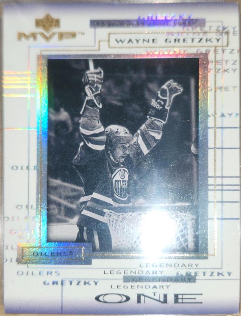 Wayne Gretzky #LO-4 Hockey Cards 1999 Upper Deck Wayne Gretzky Living Legend Magic Moments