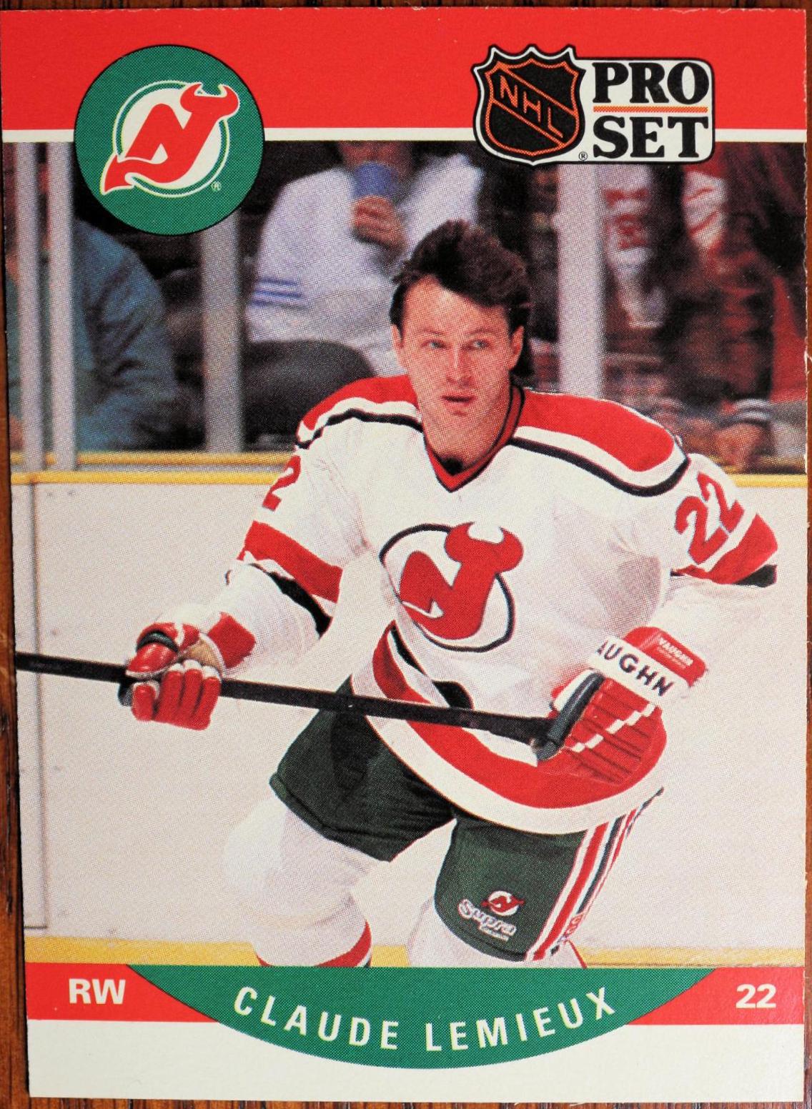 Claude Lemieux #478 Hockey Cards 1990 Pro Set