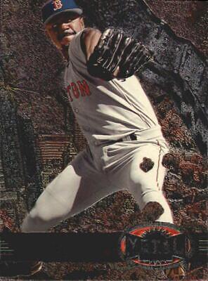 Tom Gordon #22 Baseball Cards 1997 Metal Universe