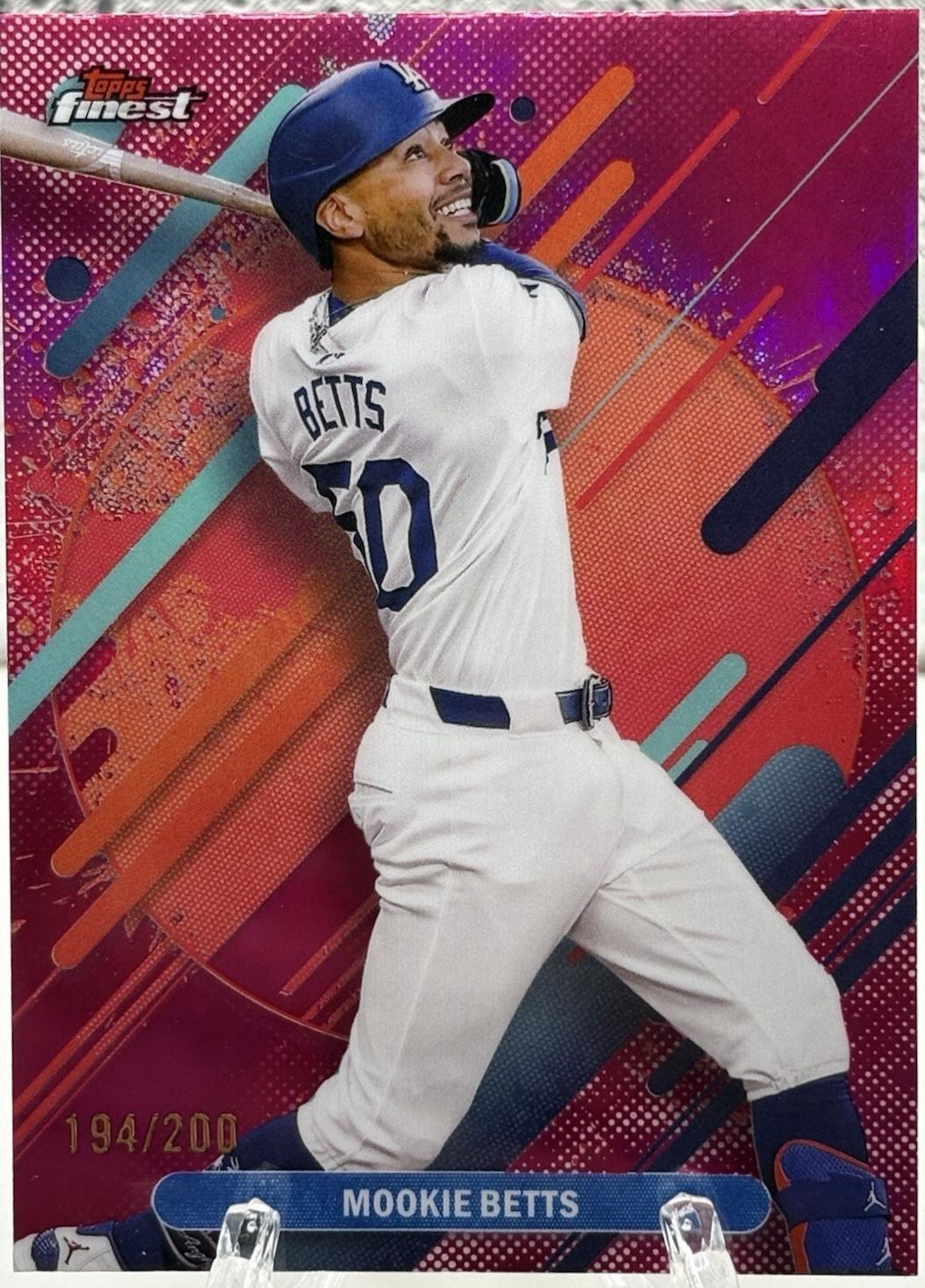 Mookie Betts [Magenta Refractor] #231