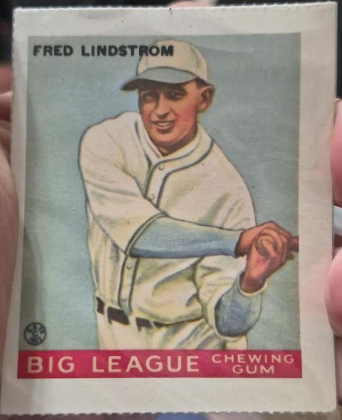 Fred Lindstrom #133 1983 Galasso 1933 Goudey Reprint Baseball