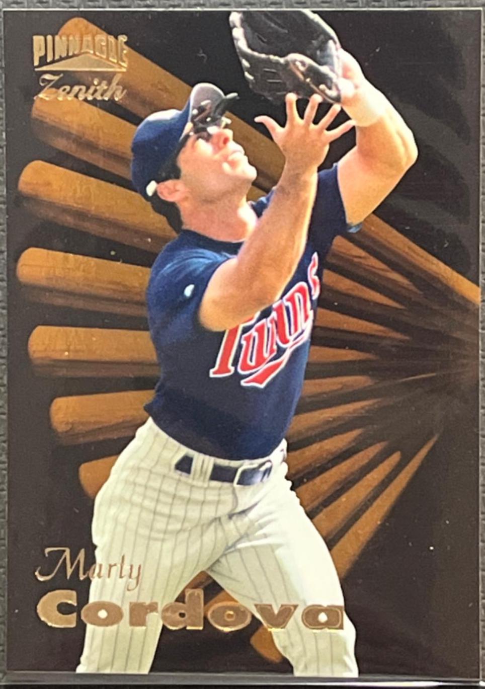 Marty Cordova #25 Baseball Cards 1996 Zenith