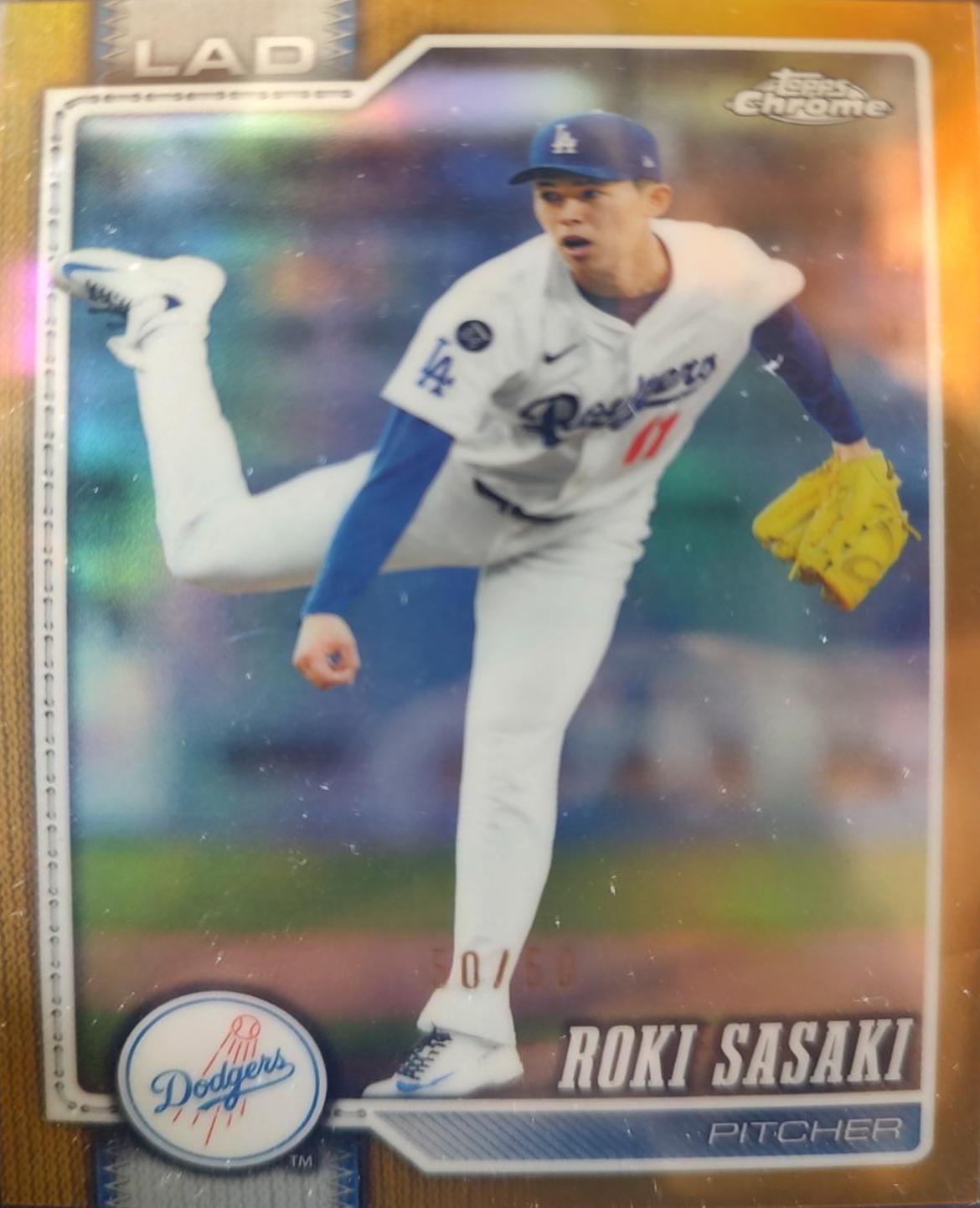 Roki Sasaki [Gold Refractor] (2026 Topps Chrome)