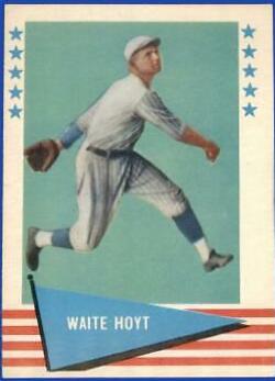 Waite Hoyt #44 Baseball Cards 1961 Fleer