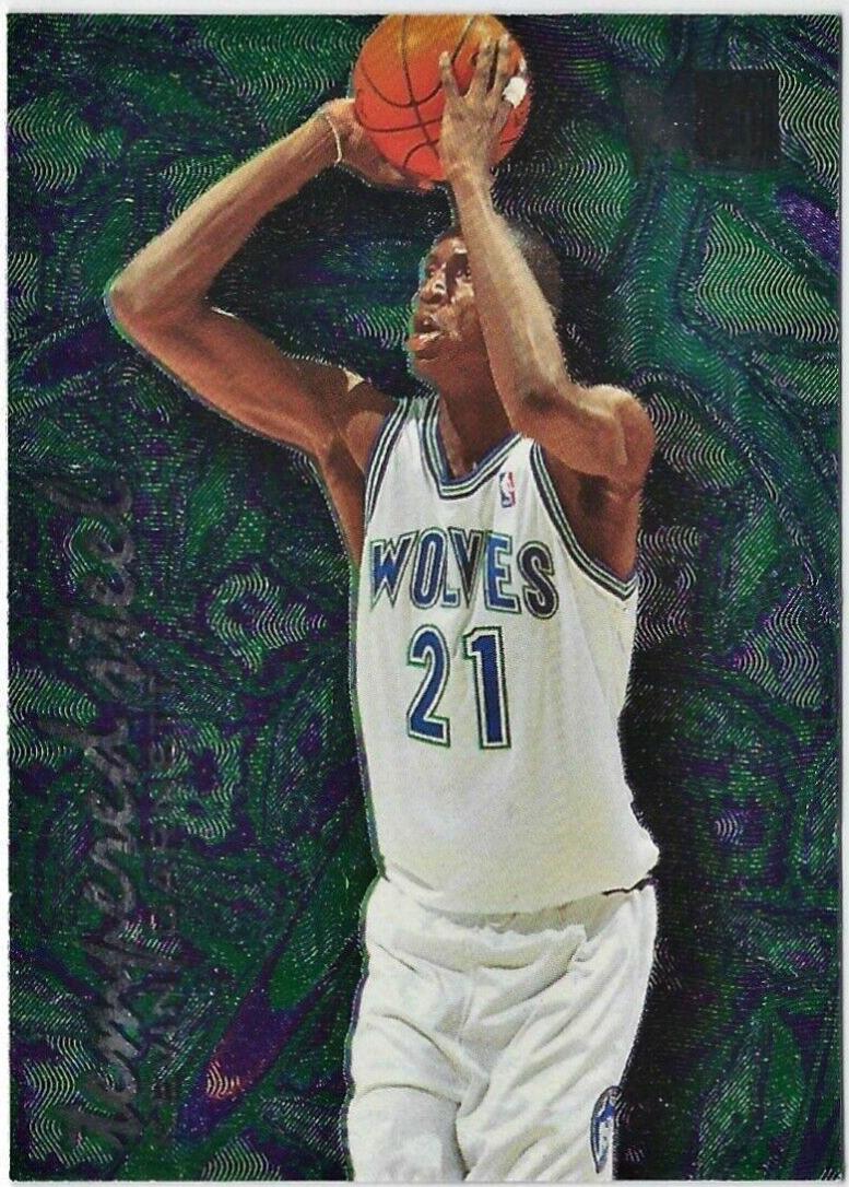 Kevin Garnett #4 Basketball Cards 1995 Fleer