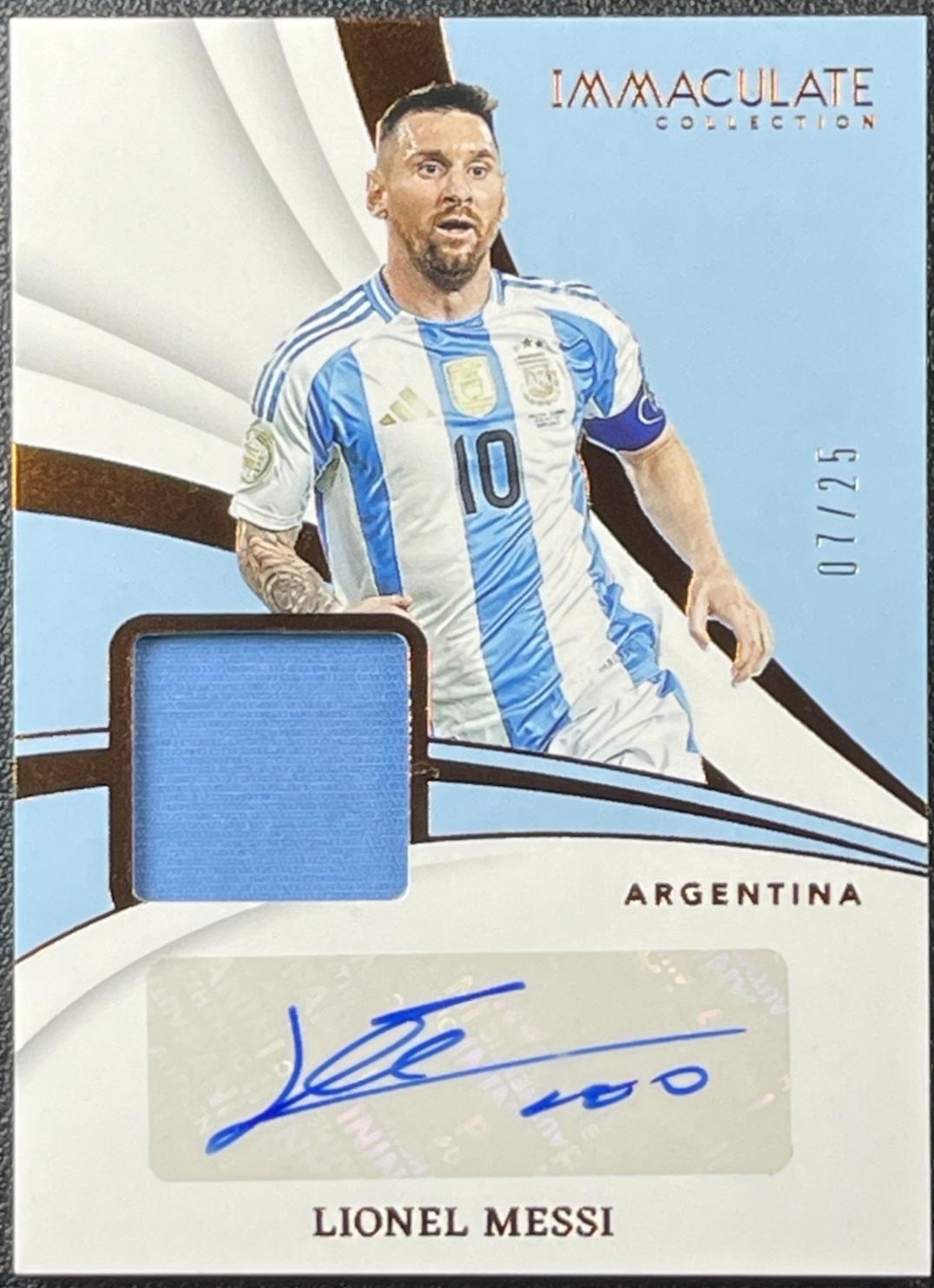 Panini Immaculateマクアリスター 直筆サインカード 10/49 Lionel Messi #10 Prices | 2024 Panini Immaculate Memorabilia