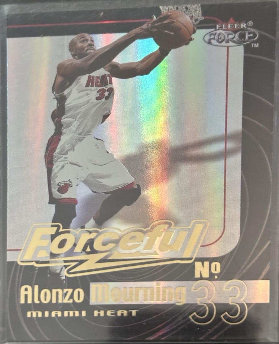 Alonzo Mourning #4 1999 Fleer Force Forceful Basketball