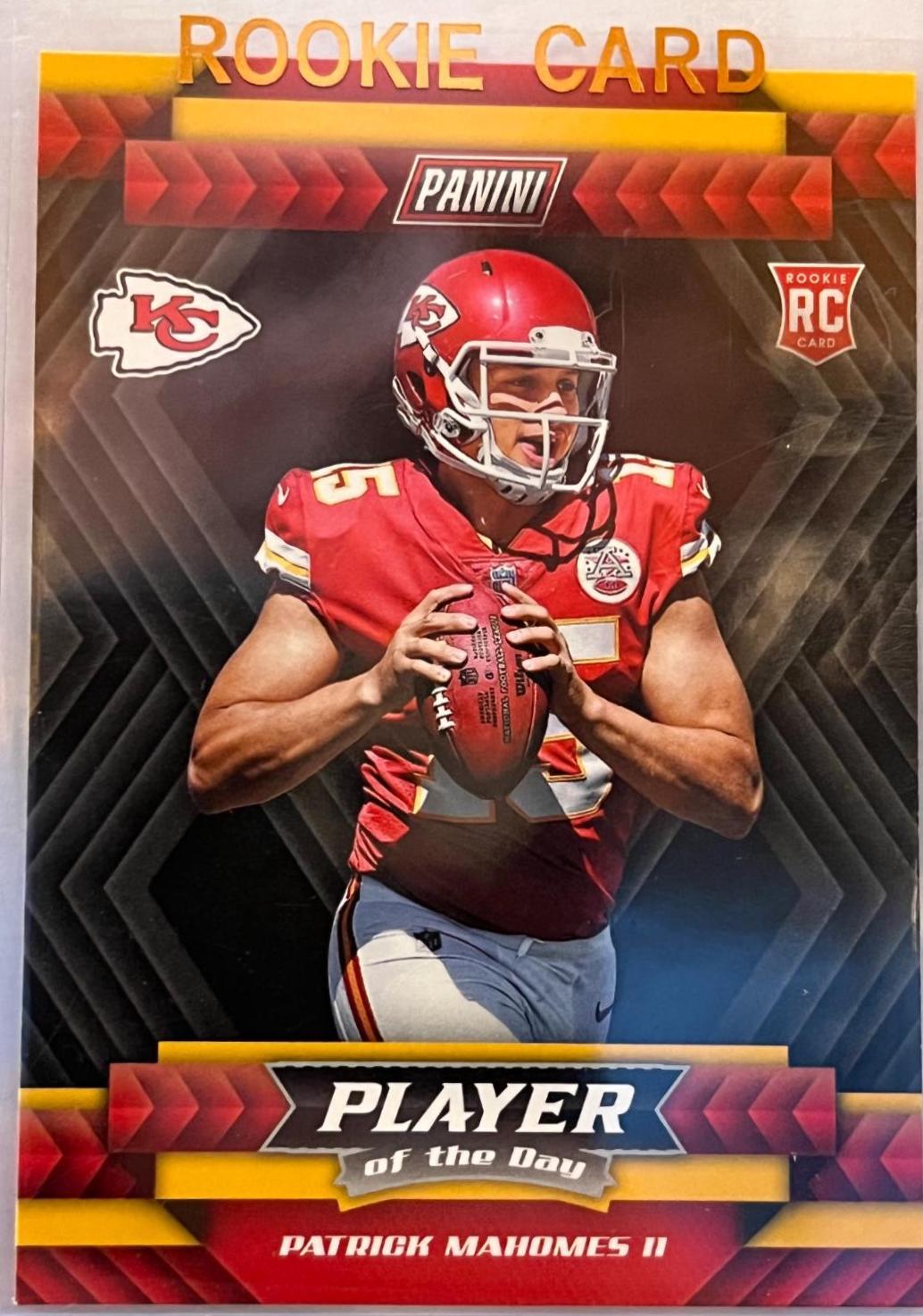 Patrick Mahomes #R4 Football Cards 2017 Panini Player of the Day