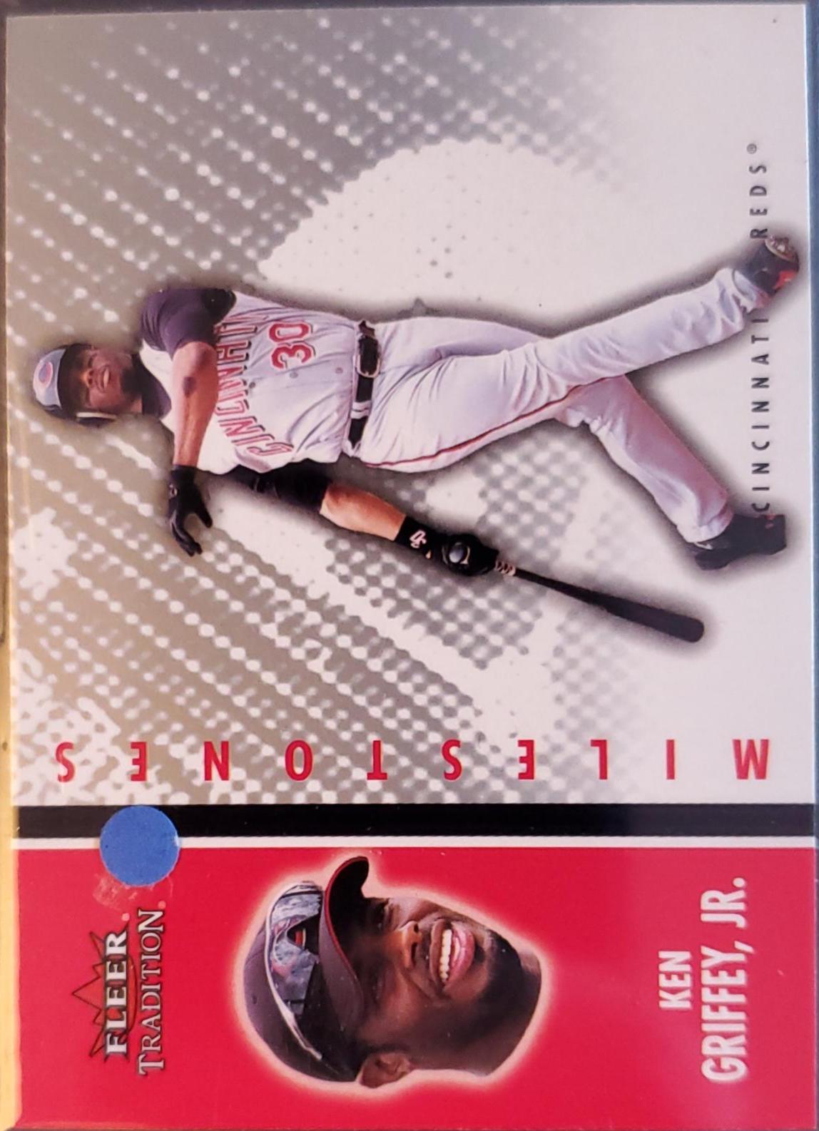 Ken Griffey, Jr #14 Baseball Cards 2003 Fleer Tradition Milestones