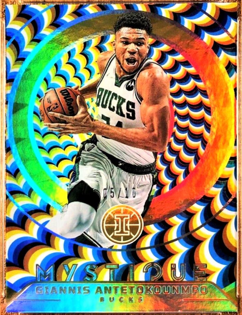 Giannis Antetokounmpo [Gold] #3