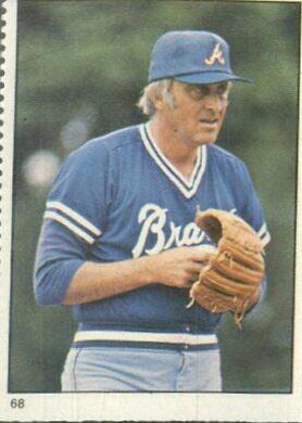 Phil Niekro #68 Baseball Cards 1982 Fleer Stamps