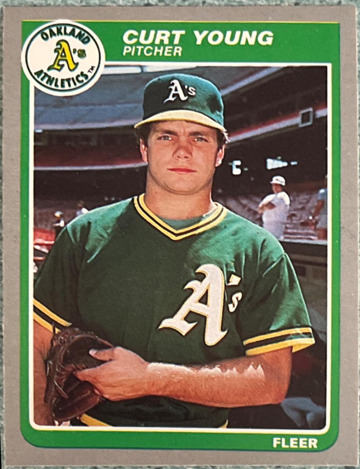 Curt Young #436 Baseball Cards 1985 Fleer
