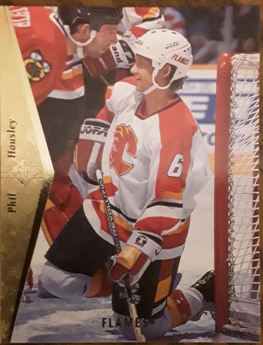 Phil Housley #19 Hockey Cards 1994 SP