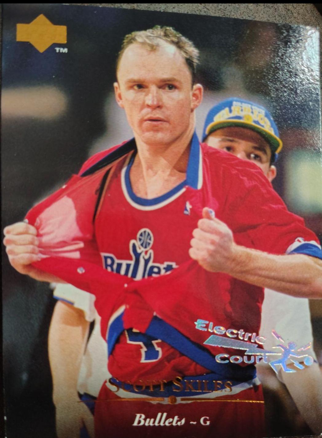 Scott Skiles #62 Basketball Cards 1995 Upper Deck Electric Court