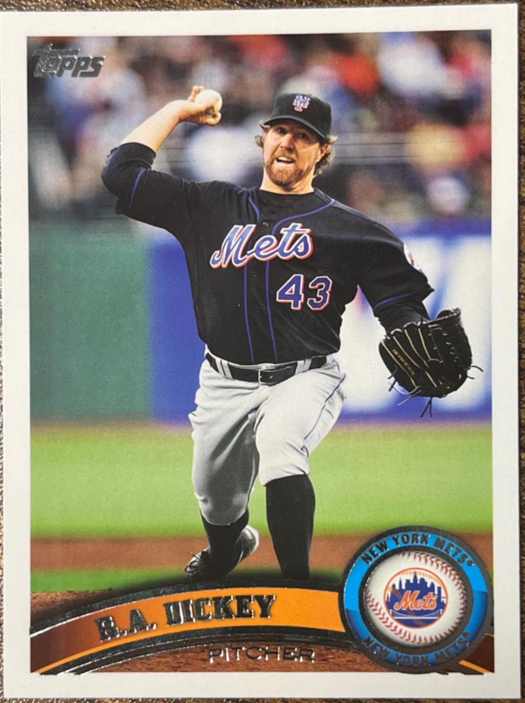 R.A. Dickey #66 Baseball Cards 2011 Topps