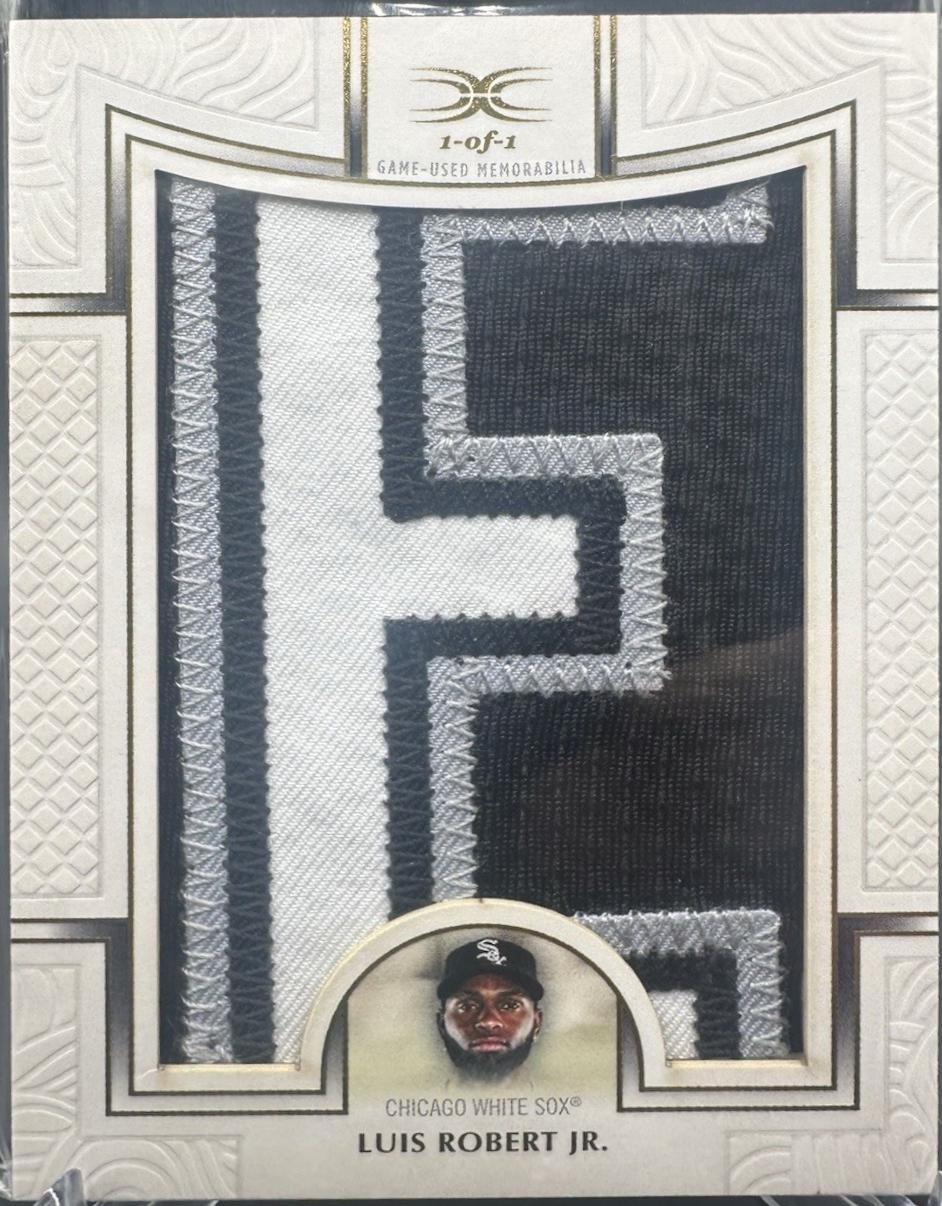 Luis Robert Jr. #DNC-LR 2025 Topps Definitive Collection Nameplate Baseball