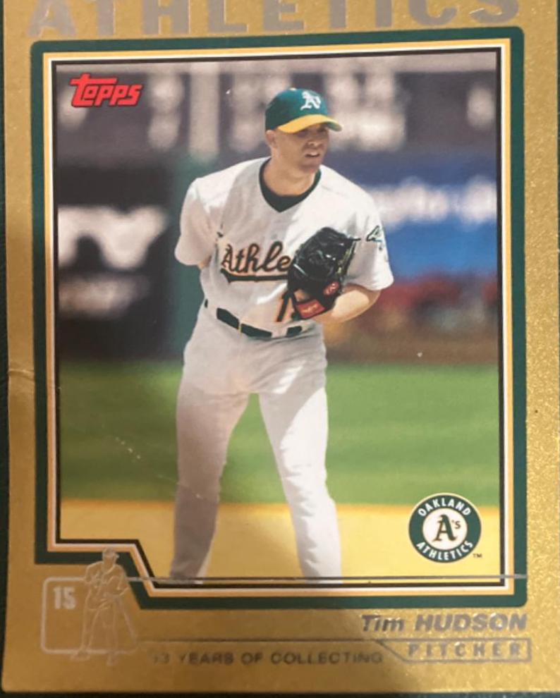 Tim Hudson #30 Baseball Cards 2004 Topps Gold