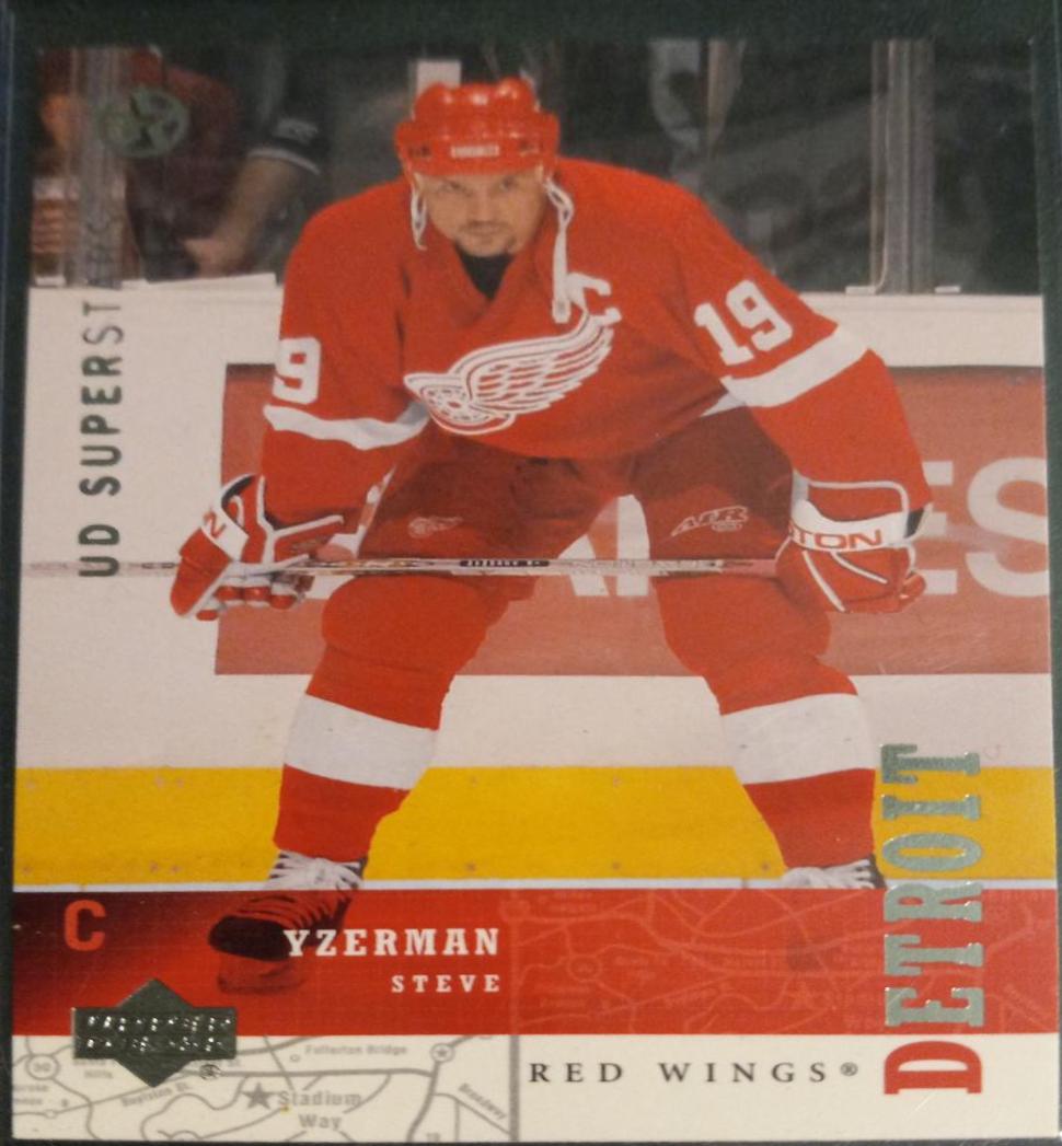 Steve Yzerman #82 Hockey Cards 2002 UD Superstars