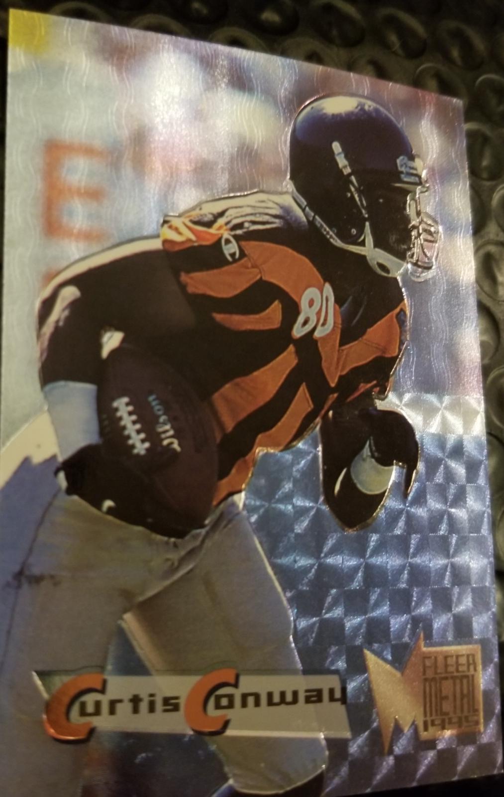 Curtis Conway #28 Football Cards 1995 Fleer Metal