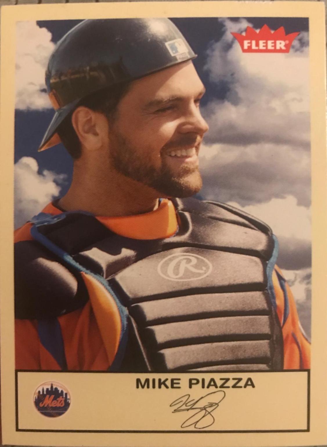 Mike Piazza #46 Baseball Cards 2005 Fleer Tradition