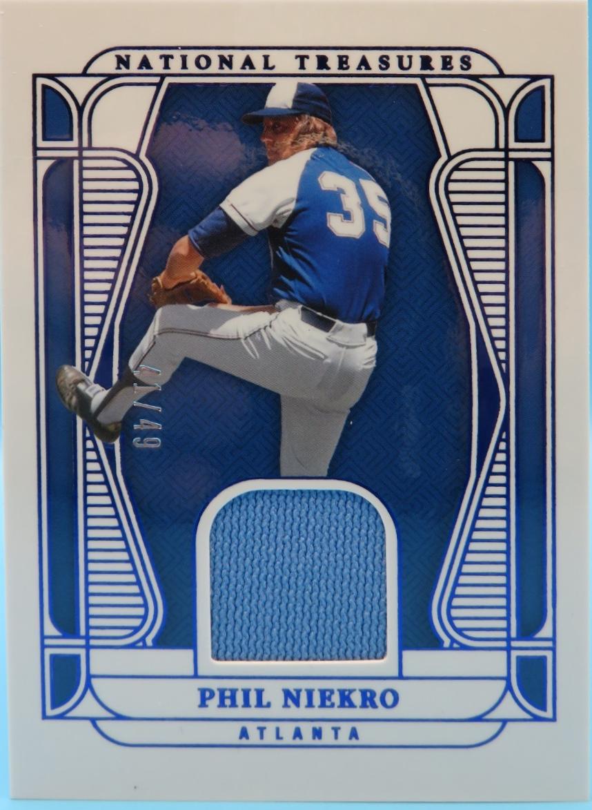 Phil Niekro [Blue] #8