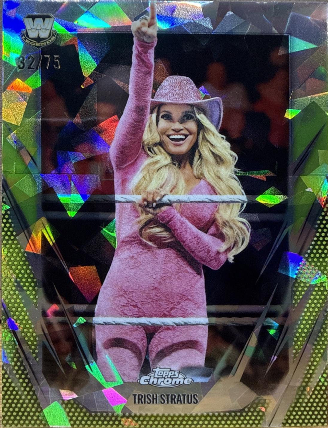 Trish Stratus [Yellow] #115