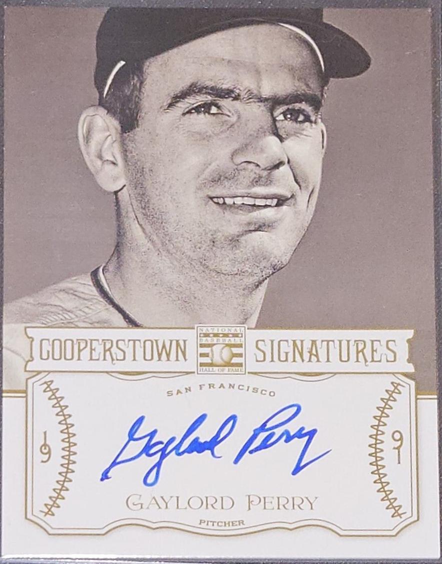 Gaylord Perry #HOF-GYL Baseball Cards 2013 Panini Cooperstown Signatures