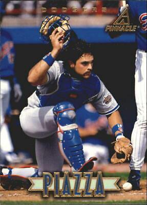 Mike Piazza #45 Baseball Cards 1997 New Pinnacle