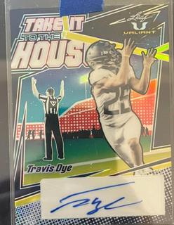 Travis Dye