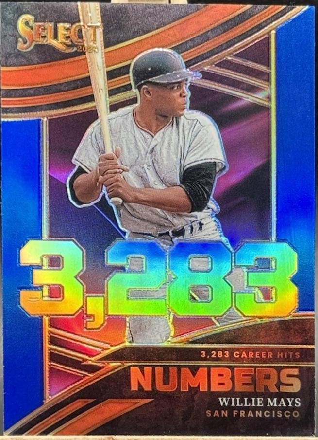 Willie Mays [Blue Prizm] #11