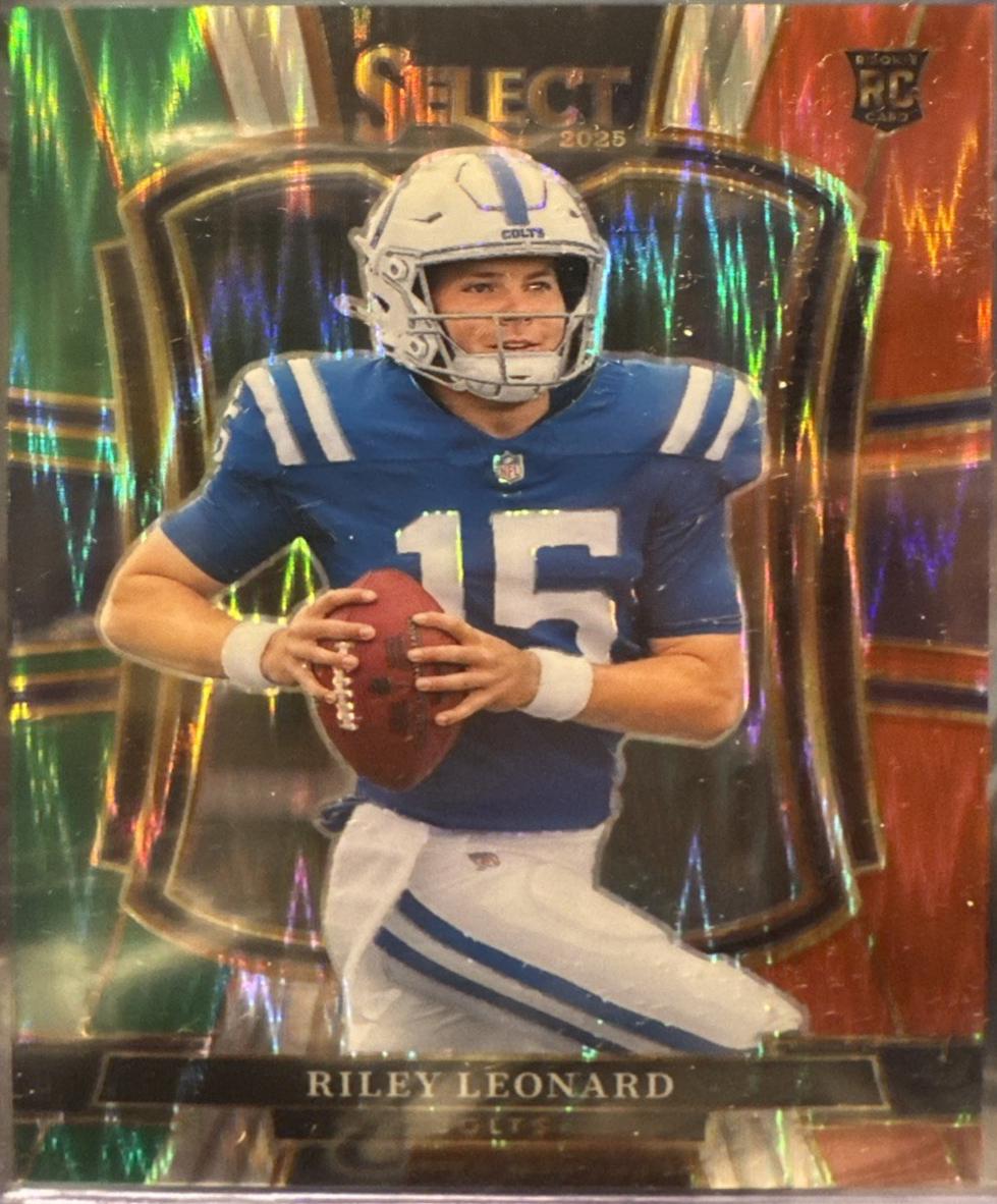 Riley Leonard [Green Red Prizm Shock] #133 Prices | 2025 Panini