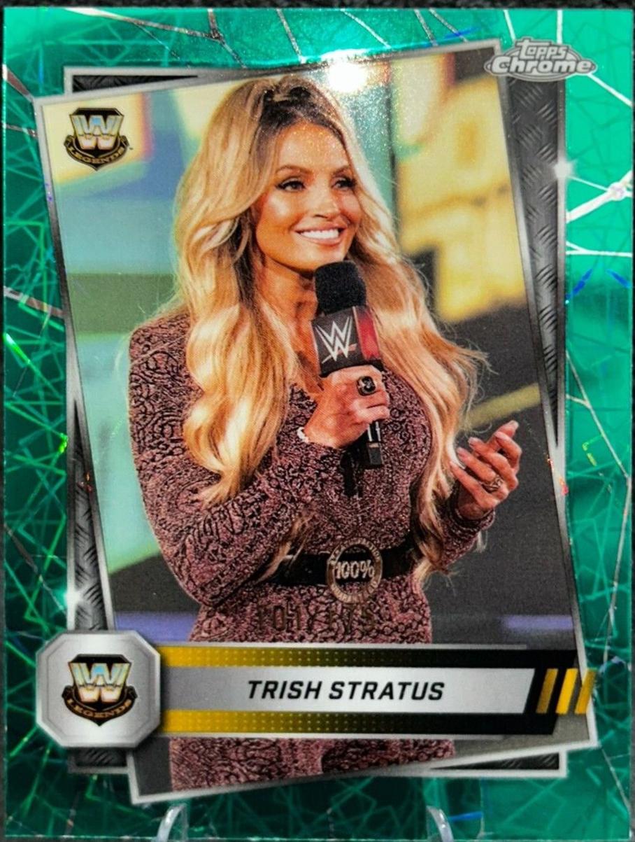 Trish Stratus [Green Refractor] #190 Prices | 2025 Topps Chrome