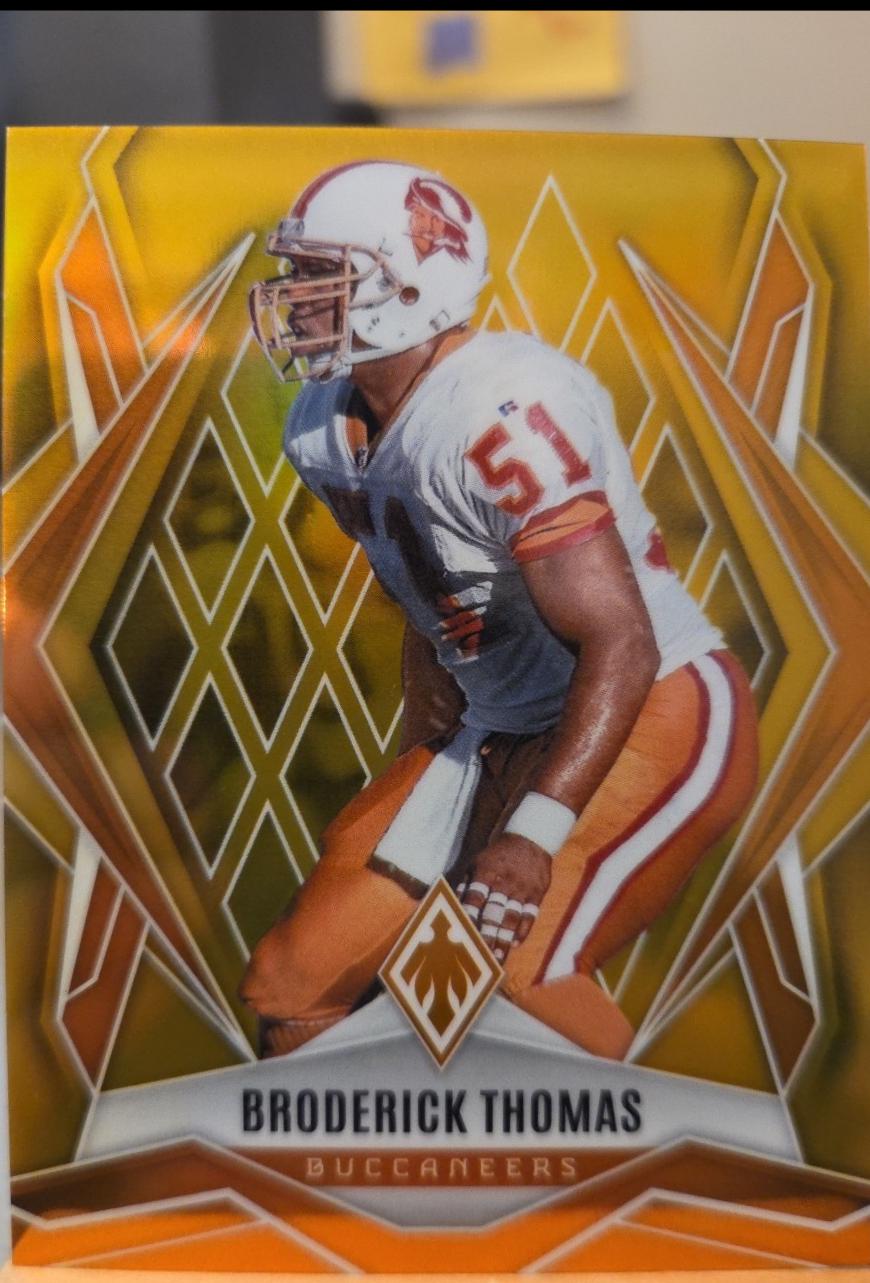 Broderick Thomas [Gold] #20