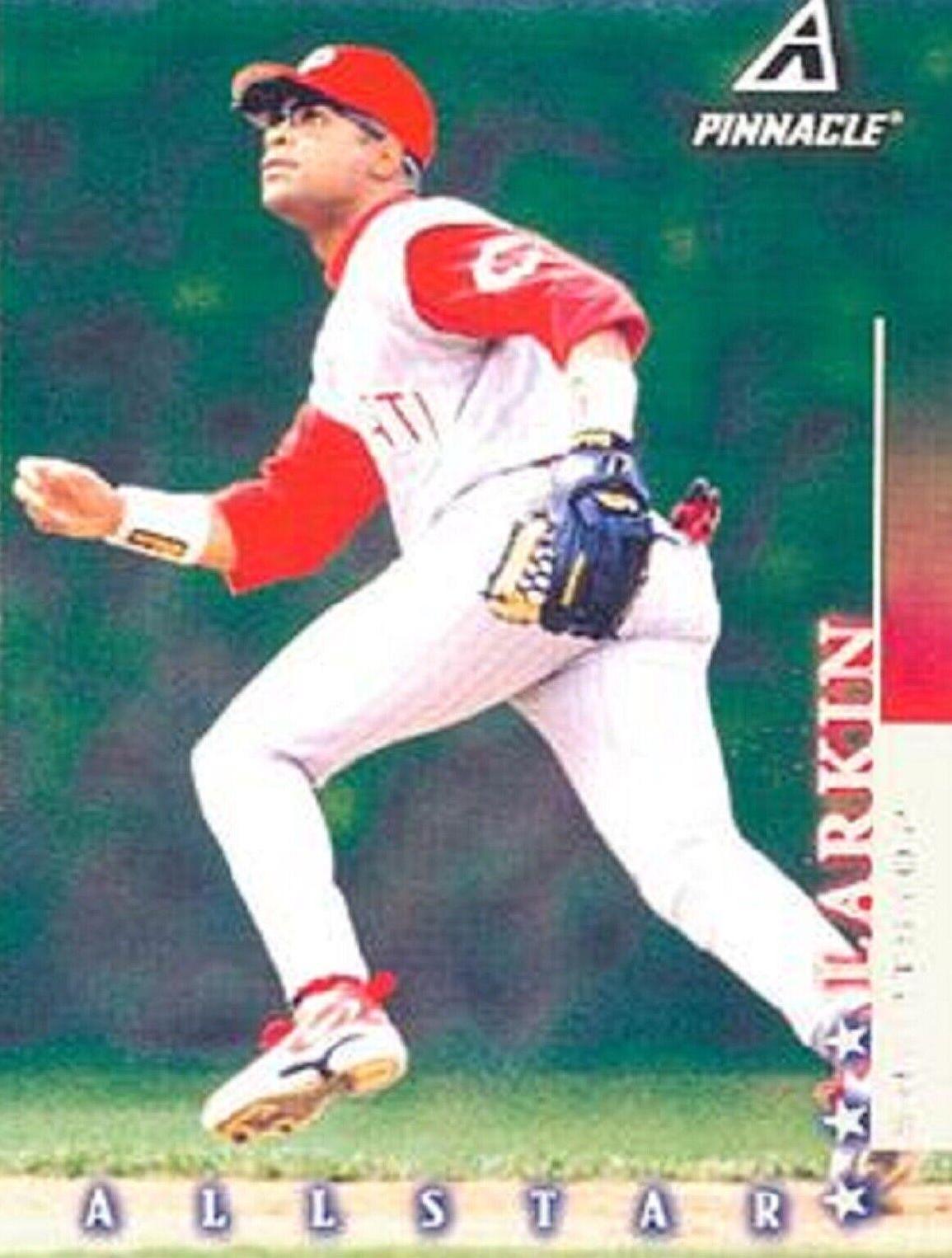 Barry Larkin #9 Baseball Cards 1998 Pinnacle