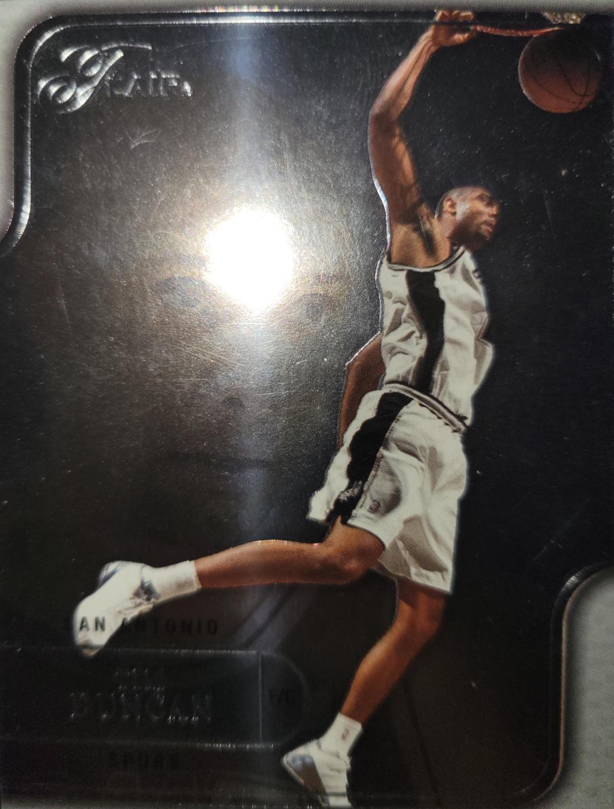 Tim Duncan #15 Basketball Cards 2003 Flair