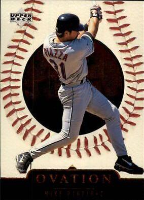 Mike Piazza #41 Baseball Cards 1999 Upper Deck Ovation