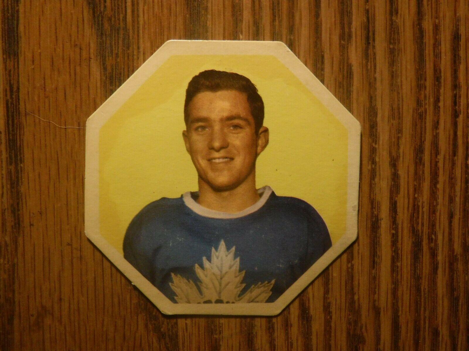 Dick Duff #9 Hockey Cards 1963 York White Backs