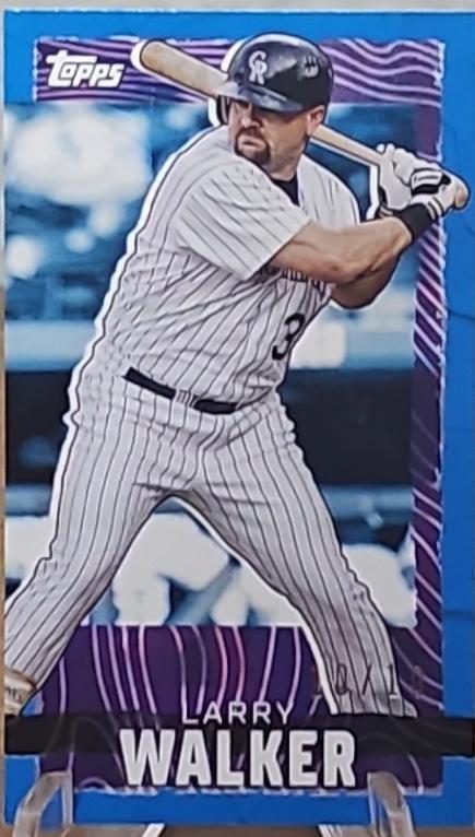 Larry Walker [Blue] #MRIP-LW