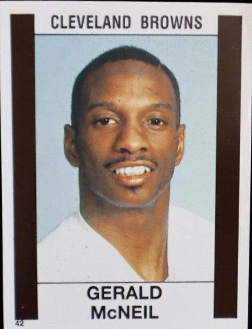Gerald McNeil #42 Football Cards 1988 Panini Sticker